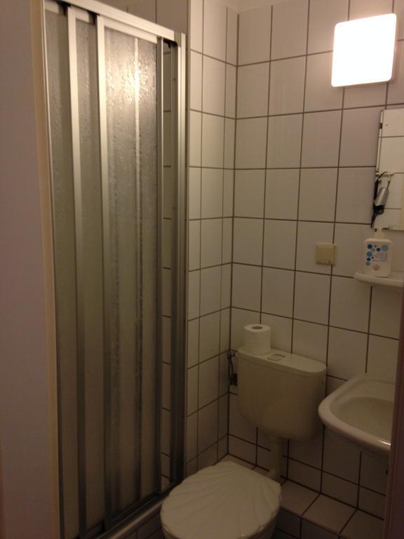 Hotel Azur Berlin Room photo